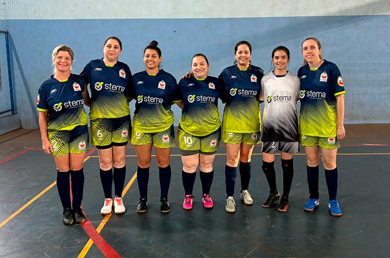 Incentivo ao Esporte: STEMA patrocina time de futsal feminino